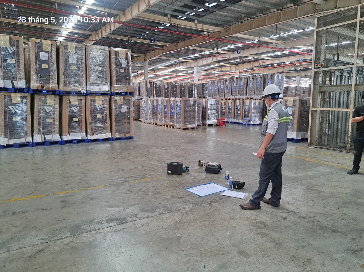 Kiểm định xây dựng tại kho với thiết bị thí nghiệm vật liệu